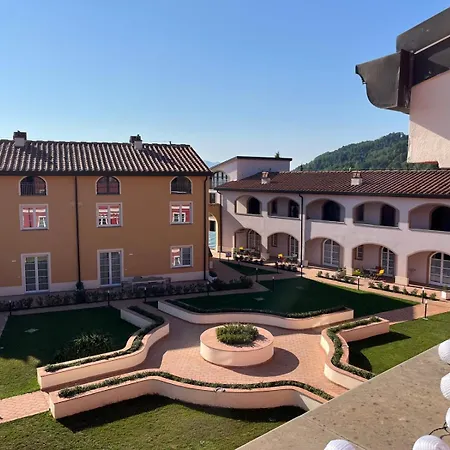 Casa Beppina - Le Corti Di 別荘
